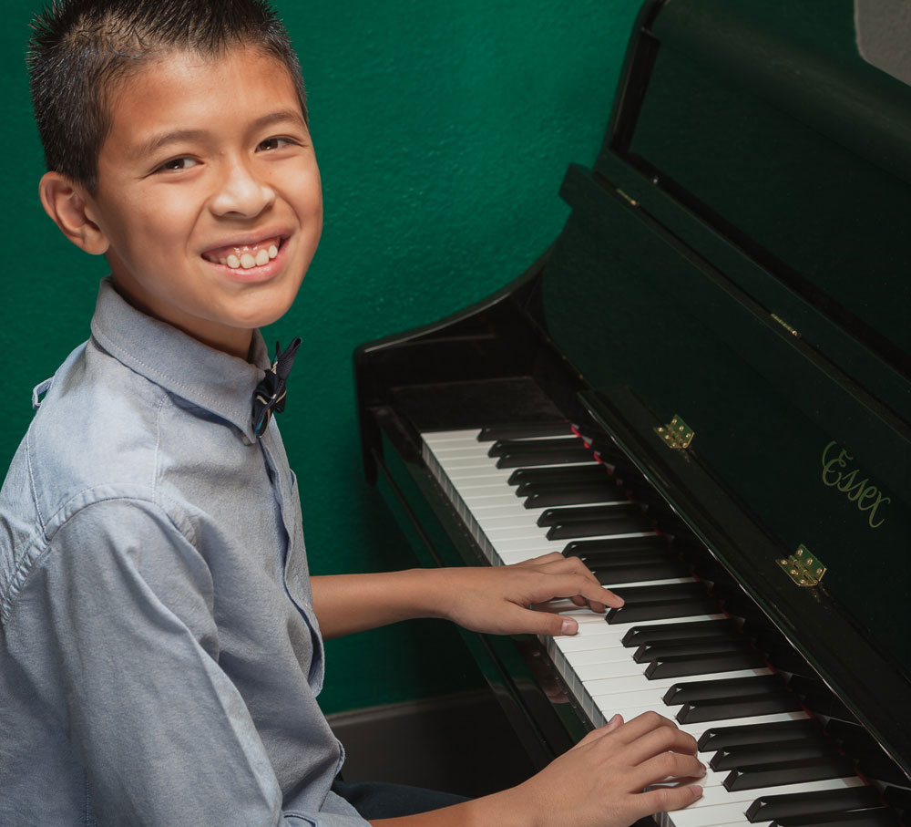 San Gabriel Music School. Lessons in Voice, Piano, Guitar, Drums, Bass, Violin, Cello, Orchestral Instruments
